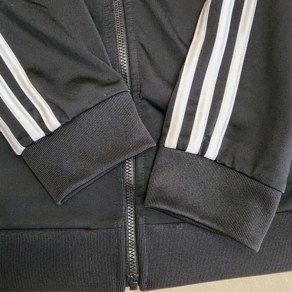 Adidas size 14 / 16 black and white longsleeve jacket zip up collar - Picture 3 of 7